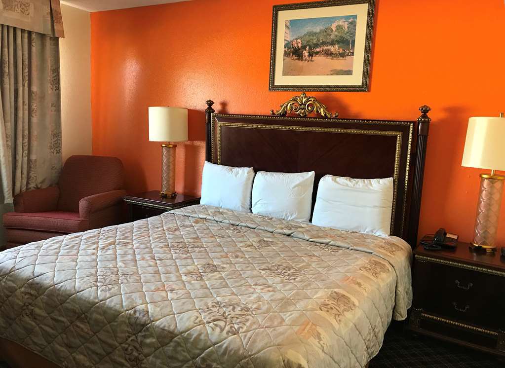 Americas Best Inn & Suites Urbana Pokoj fotografie