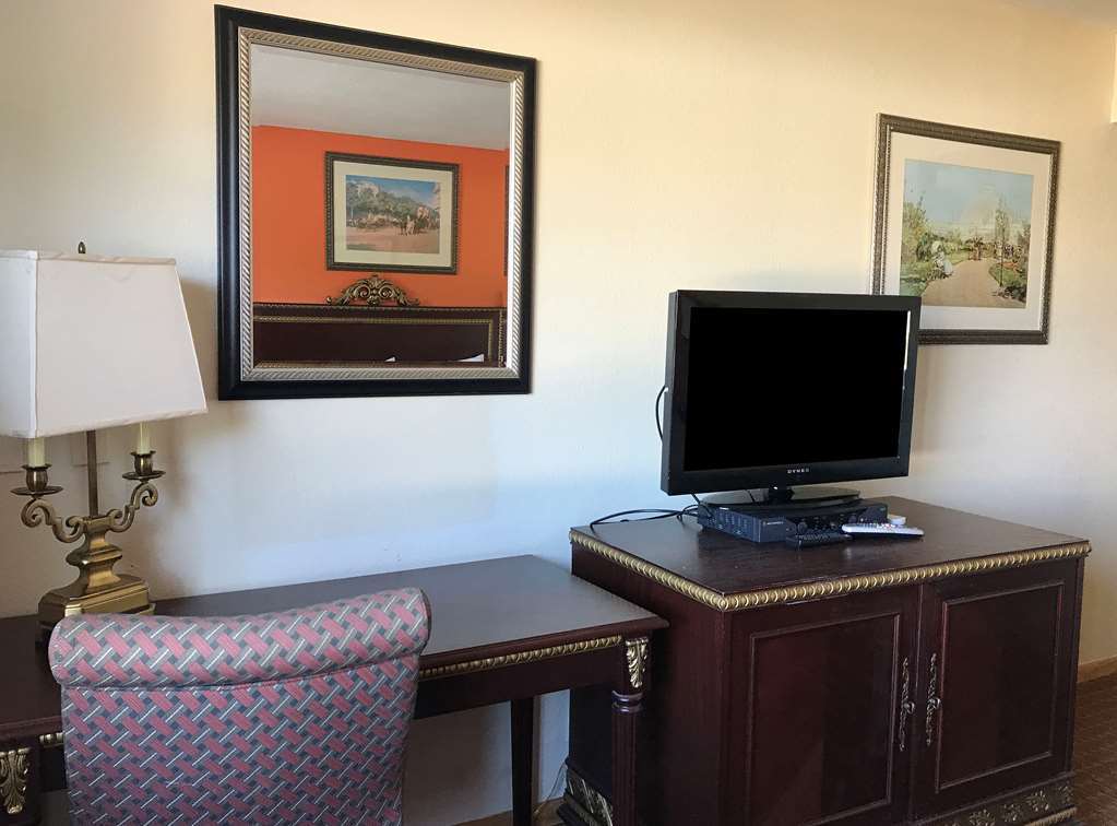 Americas Best Inn & Suites Urbana Pokoj fotografie