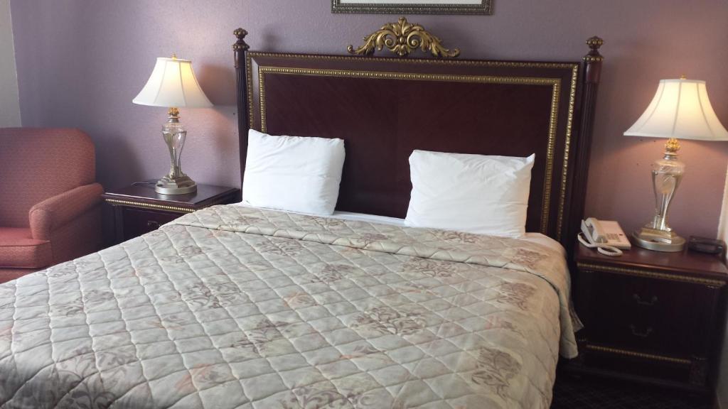 Americas Best Inn & Suites Urbana Pokoj fotografie