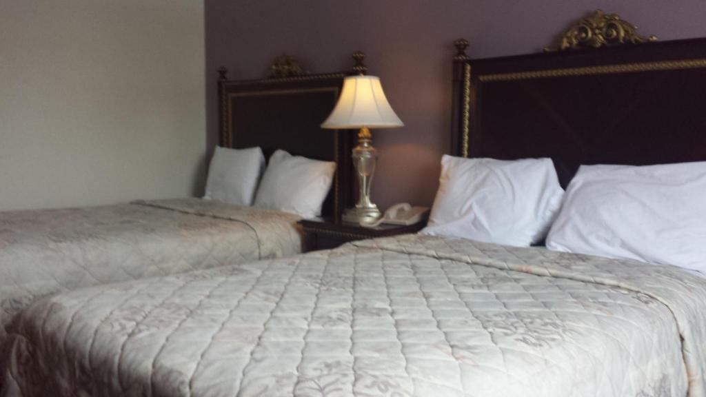 Americas Best Inn & Suites Urbana Pokoj fotografie