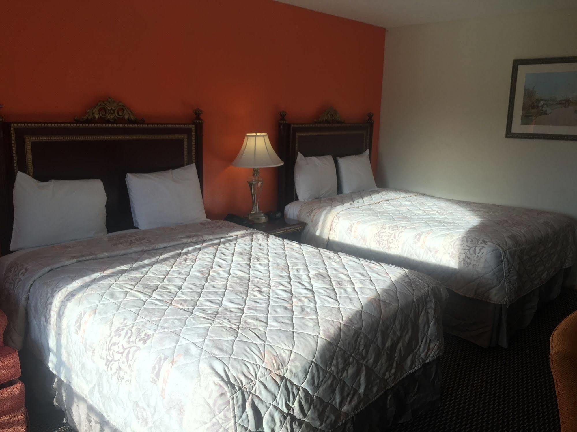Americas Best Inn & Suites Urbana Exteriér fotografie